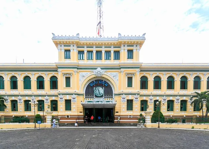 Planet Saigon Hotel